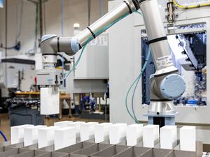 Automation and AI in High-Mix/Low-Volume Manufacturing 
